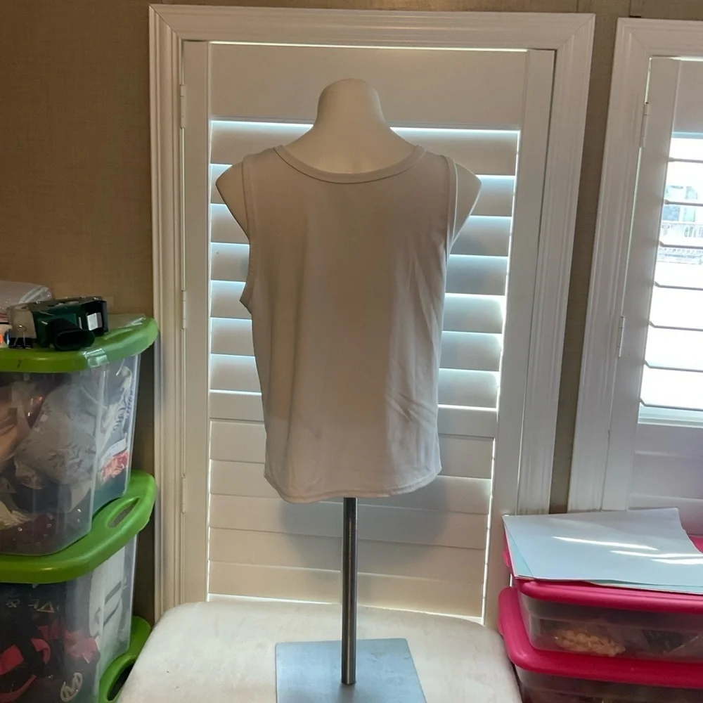 SHEIN Essential White Tank Top